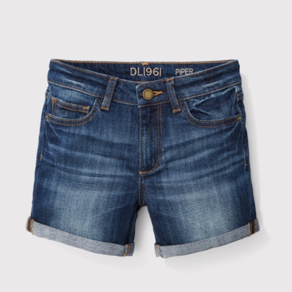 **NEVER WORN** w/Tags DL 1961 Piper Cuffed Shorts